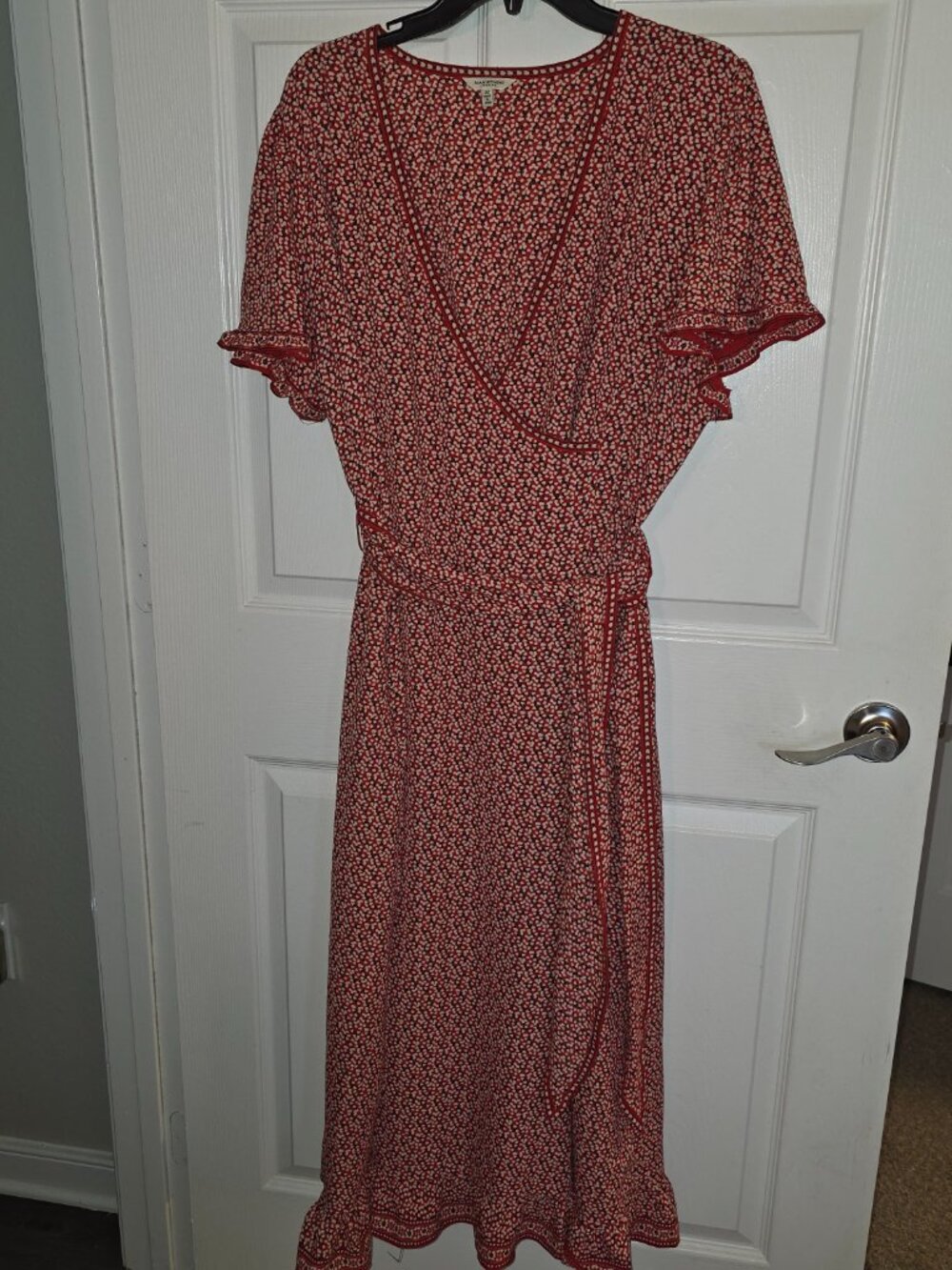 Max Studio Women's Red and white warp Dress with ruffle sleeves plus size 2x